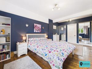 Bedroom- click for photo gallery